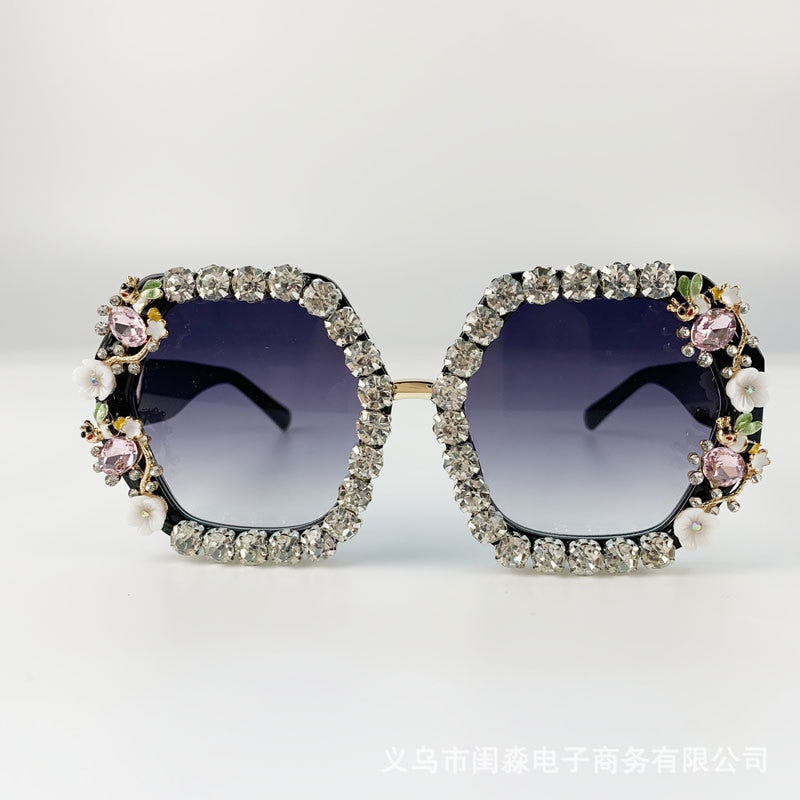 Brand Design Handmade Rhinestone Square Sunglasses Fashion Glasses Women Flower with Pearl Round Vintage Sunglasses Beach Party