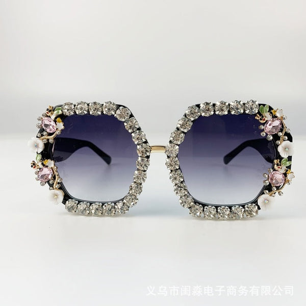 Brand Design Handmade Rhinestone Square Sunglasses Fashion Glasses Women Flower with Pearl Round Vintage Sunglasses Beach Party