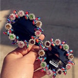 2019 Classic Retro Round Sunglasses women Brand Designer Luxury Crystal Ladies sunglasses Summer Sun Beach Flower Sunglasses